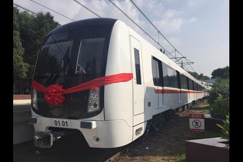 cn-changchun_metro_train_arrives.jpg